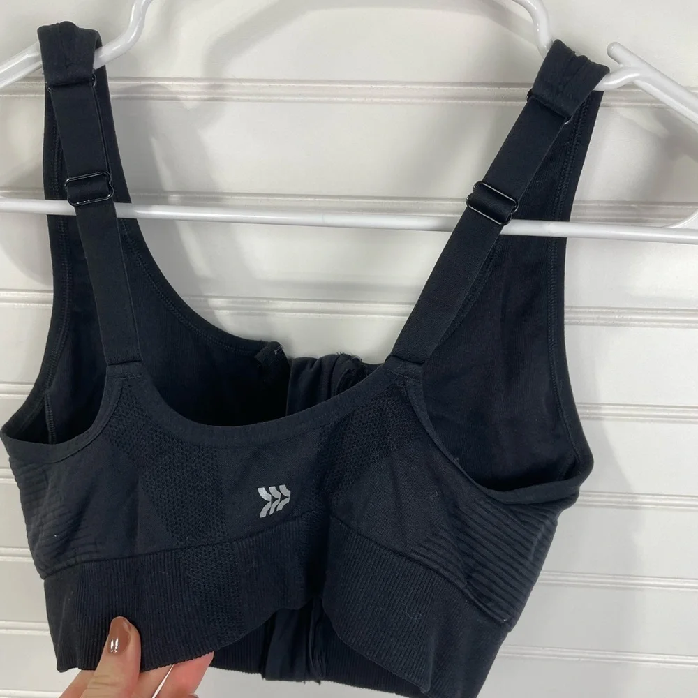 All in Motion Black Sports Bra Large Women’s - Picture 7 of 9